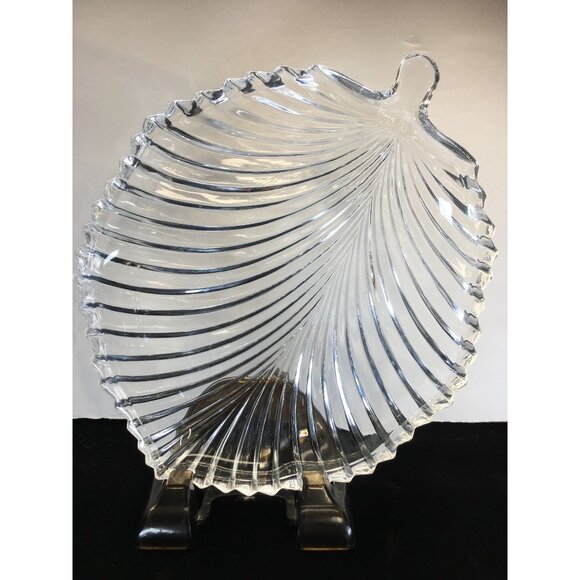 Vintage Mikasa Diamond Fire Leaf Shaped Serving Platter Crystal Cut Glass 8'' - Picture 7 of 7